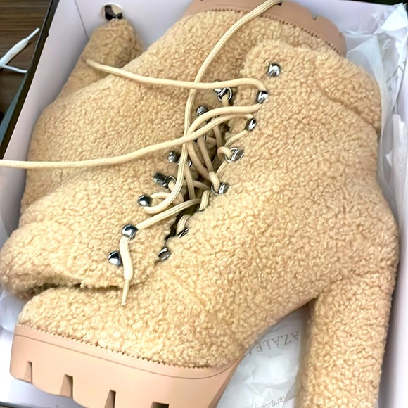 AKIRA Tan Boots